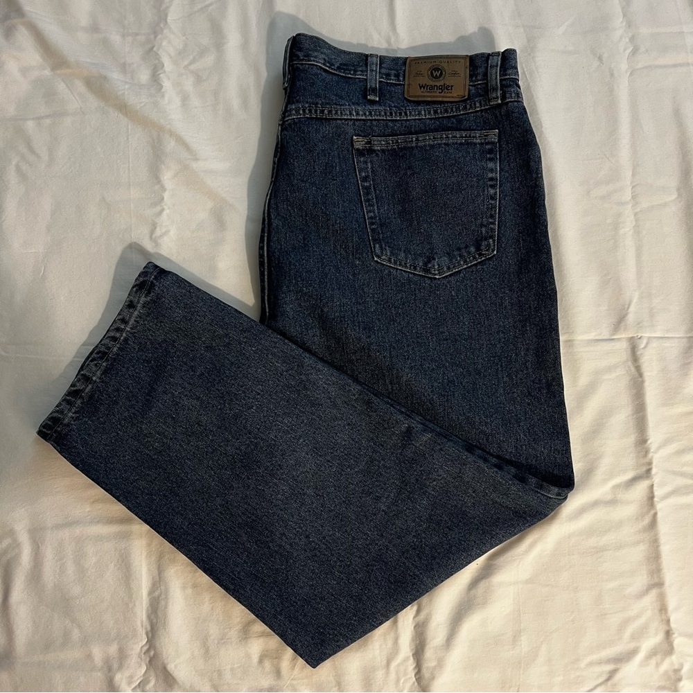 Men’s Wrangler Premium Quality Relaxed Fit Jeans